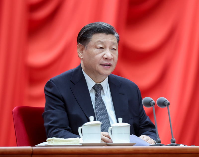 4月3日，學(xué)習(xí)貫徹習(xí)近平新時代中國特色社會主義思想主題教育工作會議在北京召開。中共中央總書記、國家主席、中央軍委主席習(xí)近平出席會議并發(fā)表重要講話。